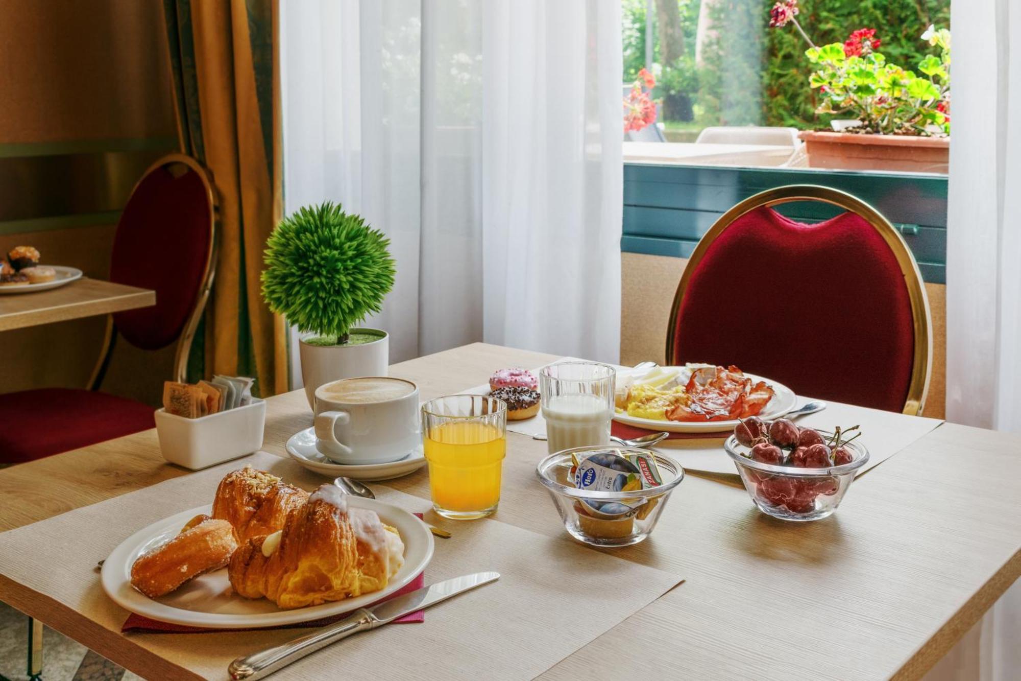 Hotel Falco D'Oro Толе Экстерьер фото