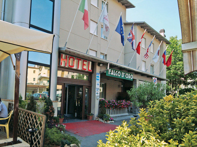 Hotel Falco D'Oro Толе Экстерьер фото